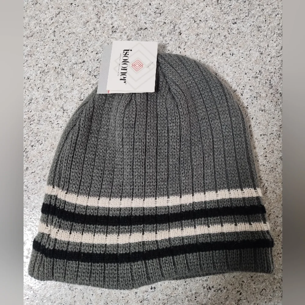Isotoner Grey Beanie Winter Hat New w/ Tags
